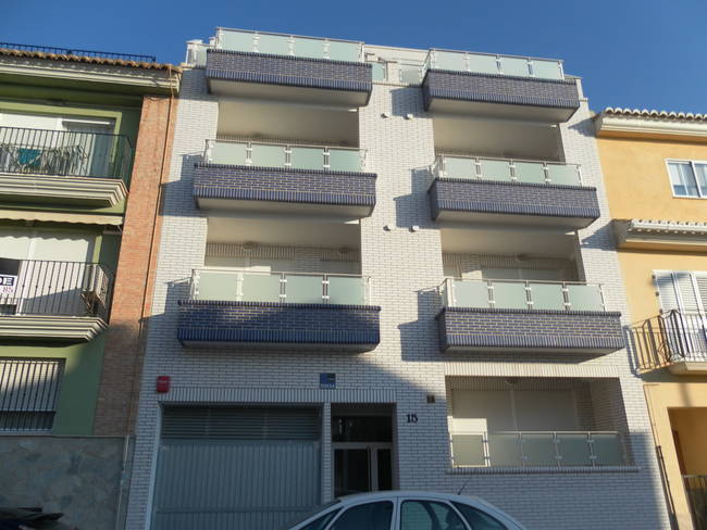 Edificio en Massalfassar (Valencia), 7 viviendas en la calle Luis Vives